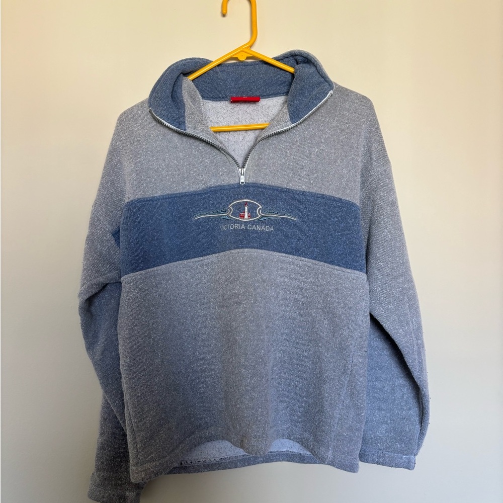 Vintage Canada 1/4 pullover sweatshirt size small